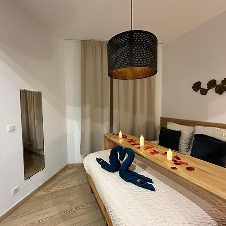 Mieuxqualhotel jacuzzi privatif Le rond Bordeaux Extérieur photo