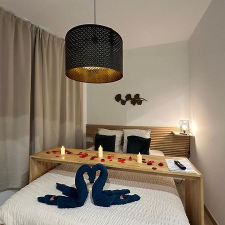 Mieuxqualhotel jacuzzi privatif Le rond Bordeaux Extérieur photo
